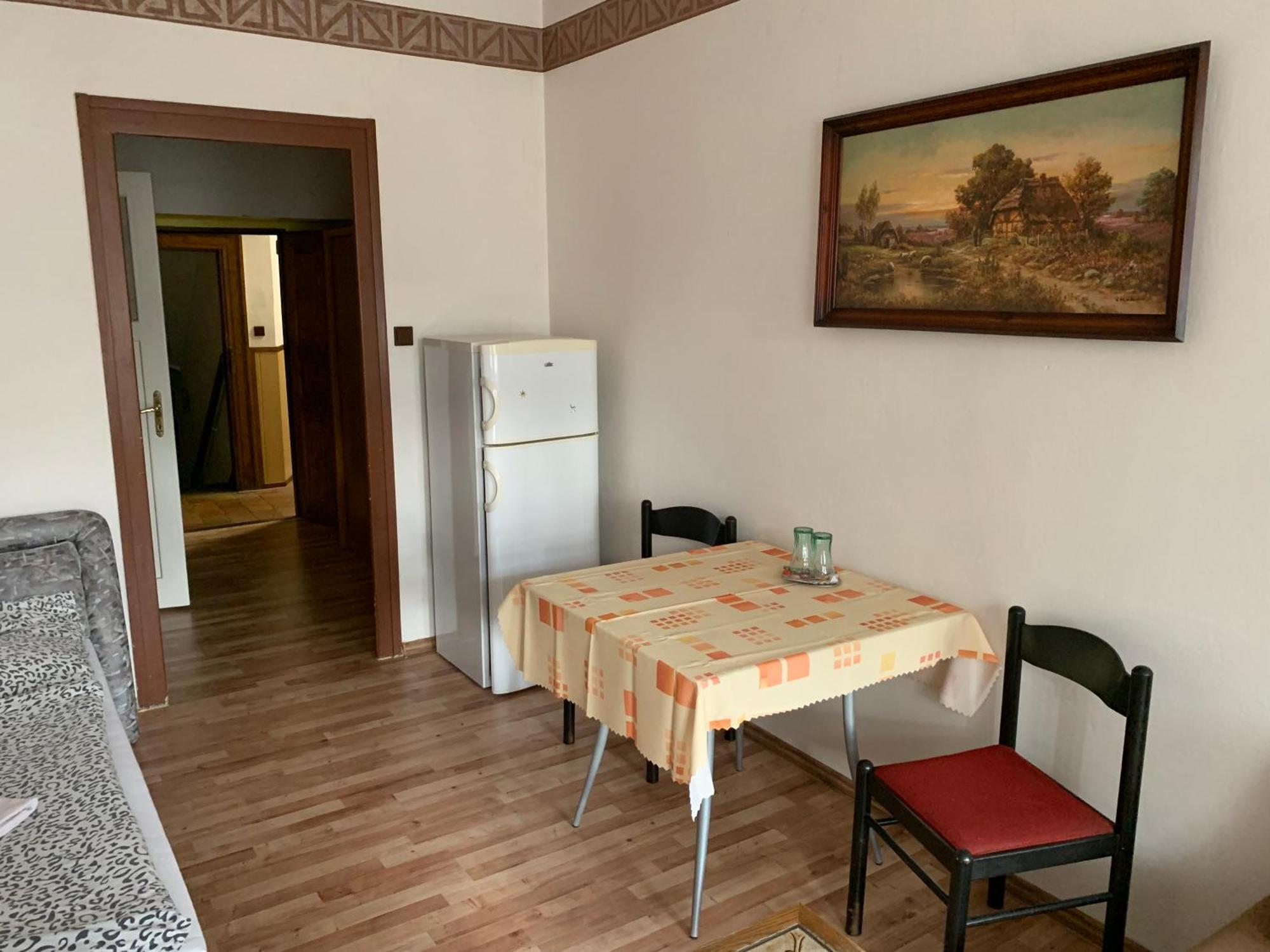 Restaurace A Penzion Podloubi Opočno Zewnętrze zdjęcie